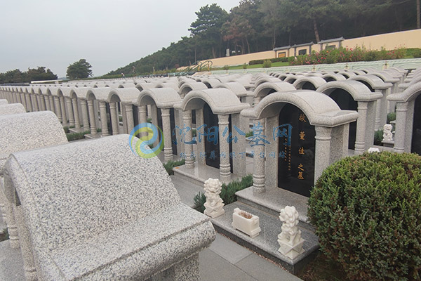 沈阳百贯山松陵墓园